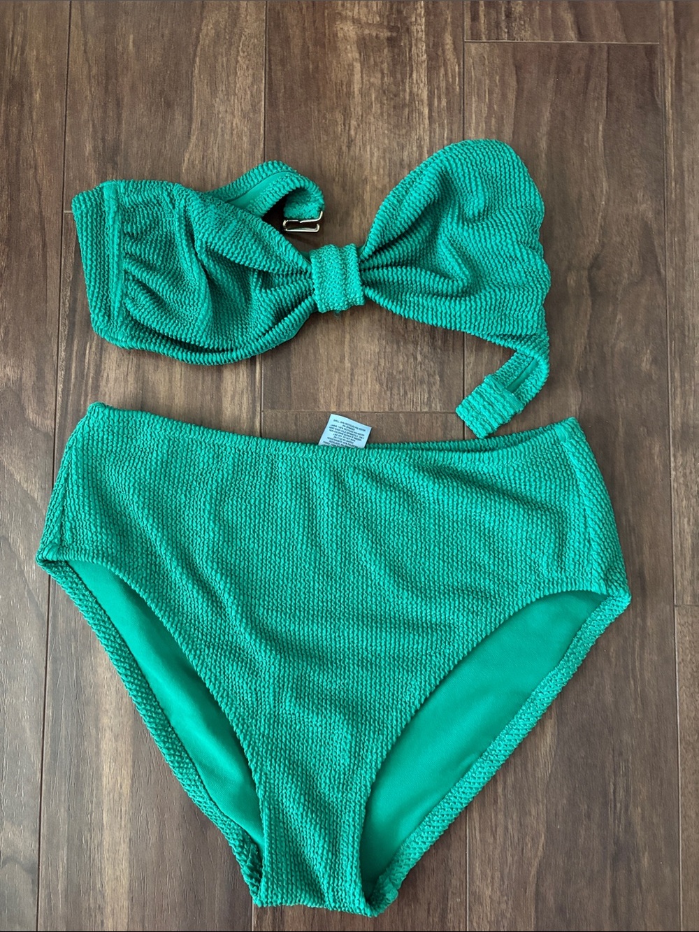 Women’s swim suit